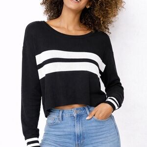 Black And White Oversize Stripe Sweater 🖤